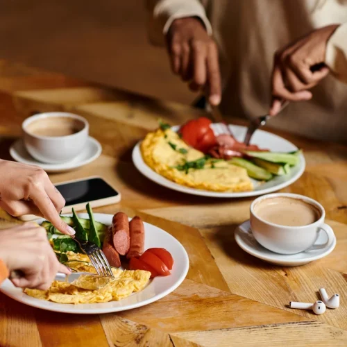 young-diverse-couple-enjoying-breakfast-in-cafe-o-2024-11-14-00-00-55-utc (Large)